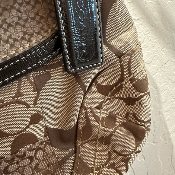 Coach purse handbag black leather with tan signature printed fabric - Picture 5 of 8